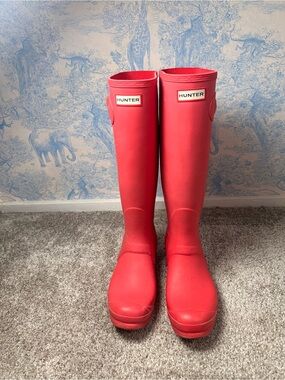 Hunter pink Tall Rubber Rain Boots sz 9